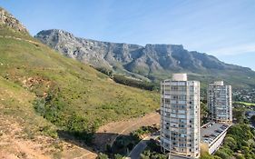Disa Park 16Th Floor Apartment With City Views